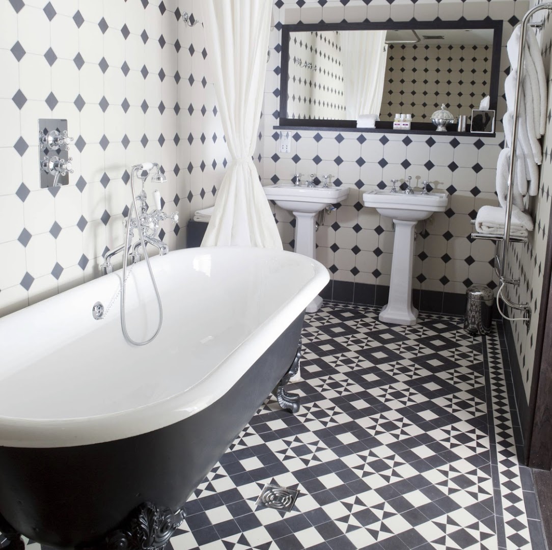 Eye Of The Tiler — Photos 9