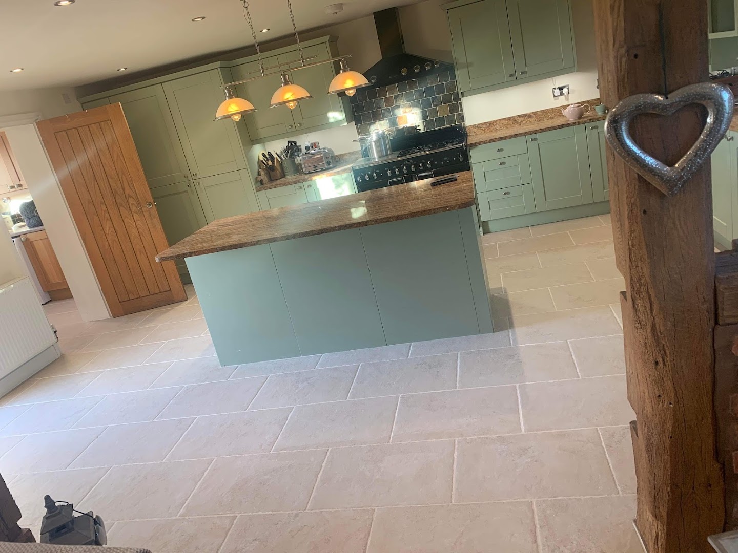 Eye Of The Tiler — Photos 4